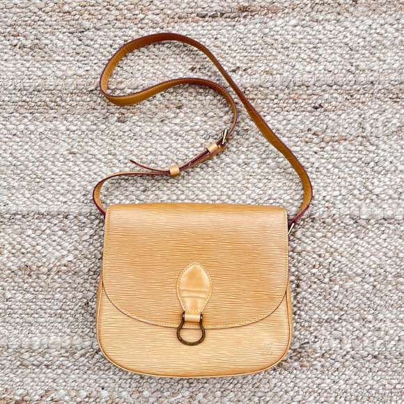 Louis Vuitton Epi Saint Cloud GM Winnipeg - Picture 1 of 7